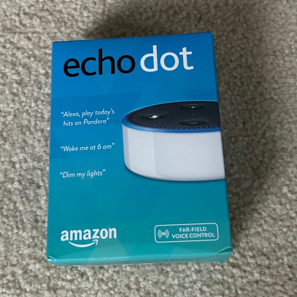 NWT Amazon Echo Dot (2nd Gen)